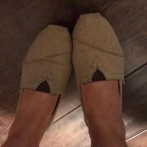 Burlap Toms- 6w